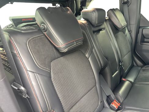 Used 2024 Ford Bronco Raptor w/ Interior Carbon Fiber Pack 6 AWD/4WD image 42