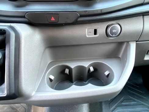 Used 2020 Ford Transit 250 Low Roof AWD image 34