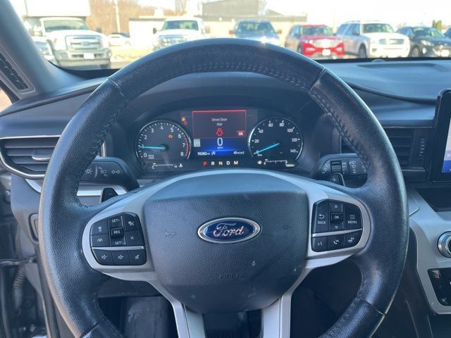 Used 2021 Ford Explorer XLT w/ Equipment Group 202A AWD/4WD image 11