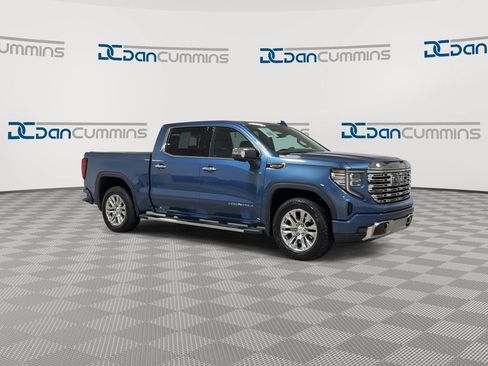 Used 2025 GMC Sierra 1500 Denali w/ Technology Package AWD/4WD image 3