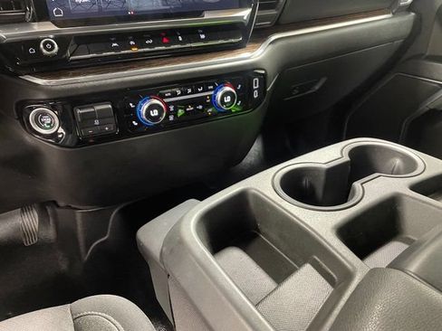 Used 2023 GMC Sierra 1500 Elevation AWD/4WD image 17