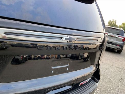 Used 2022 Chevrolet Suburban RST w/ Luxury Package AWD/4WD image 30