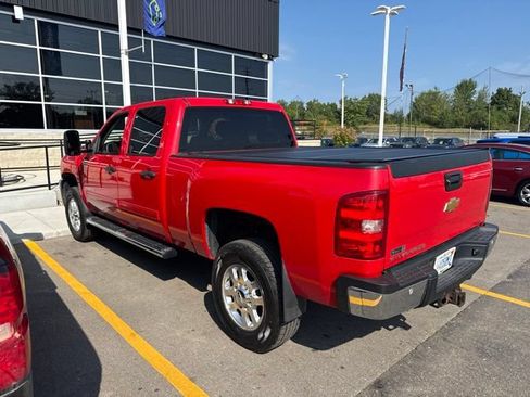 Used 2013 Chevrolet Silverado 2500 LT w/ Interior Plus Package AWD/4WD image 7