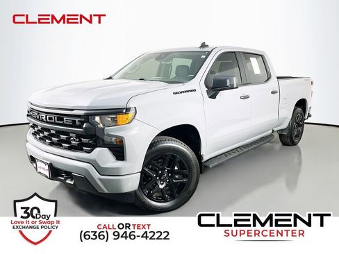 Used 2024 Chevrolet Silverado 1500 Custom w/ Dark Appearance Package AWD/4WD image 1