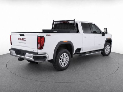 Used 2021 GMC Sierra 2500 SLE w/ SLE Value Package; AWD/4WD image 4