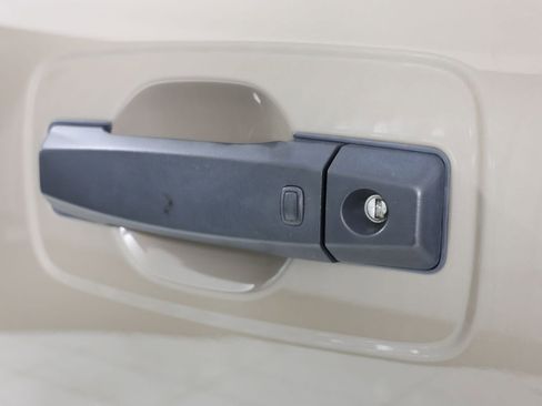 Used 2023 Nissan Titan PRO-4X w/ Pro-4x Convenience Package image 23