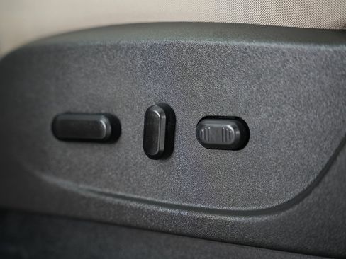 Used 2019 Ford Escape SE image 47