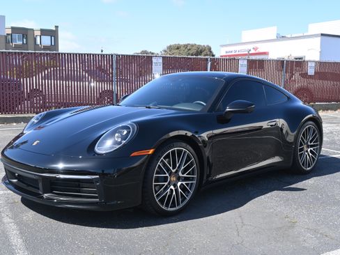 Used 2024 Porsche 911 GT3 image 2