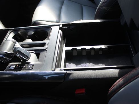 Used 2021 Ford F150 XLT w/ Equipment Group 302A High image 31