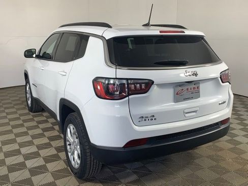 Used 2024 Jeep Compass Latitude AWD/4WD image 12