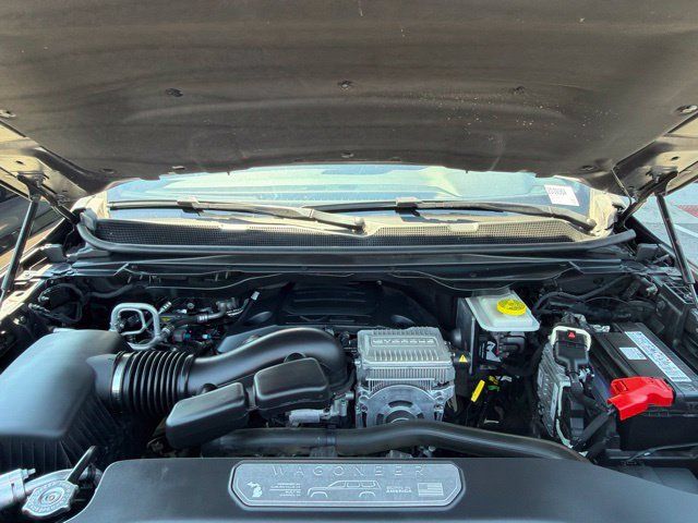 Used 2023 Jeep Wagoneer 4WD w/ HD Trailer Tow Package image 36