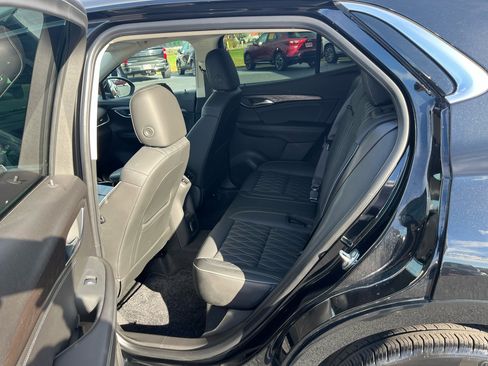 Used 2021 Buick Envision Avenir w/ Technology Package II image 20