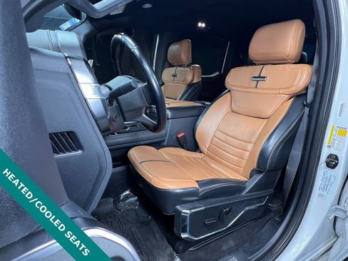 Used 2023 Ford F350 Platinum image 3