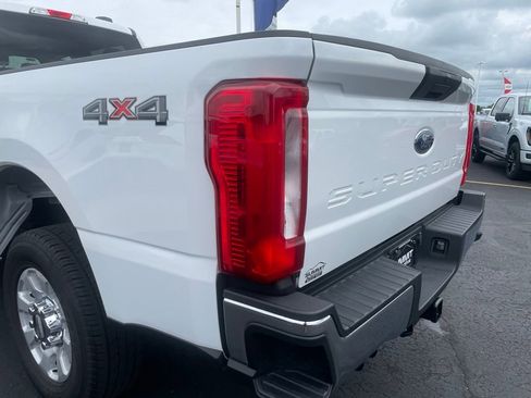 Used 2024 Ford F250 XLT image 38
