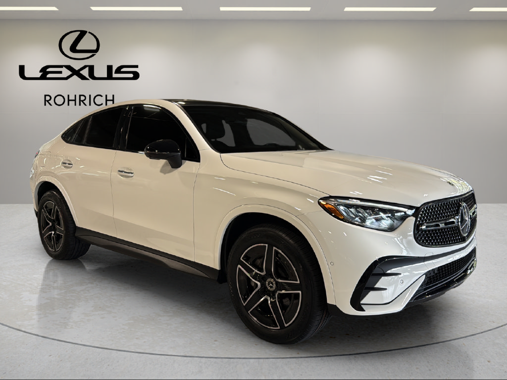 Used 2024 Mercedes-Benz GLC 300 4MATIC image 4