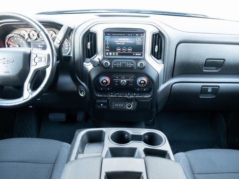 Used 2021 Chevrolet Silverado 1500 RST image 18