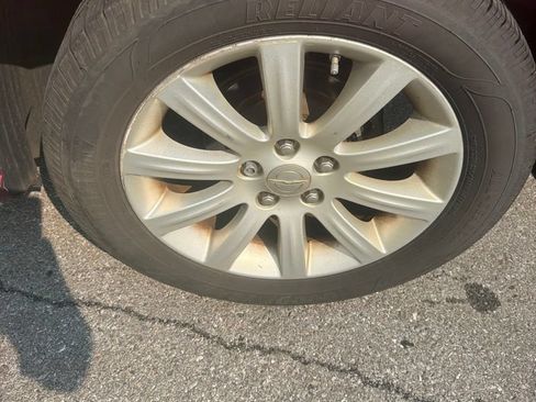Used 2014 Chrysler 200 Touring FWD image 7