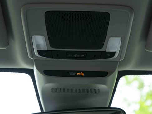 Used 2026 Honda HR-V LX image 36