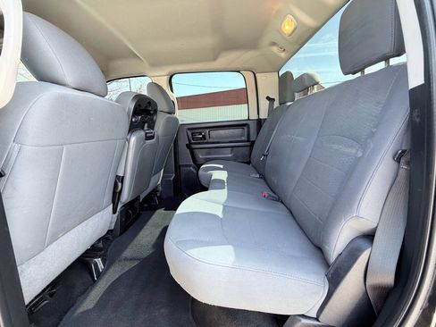 Used 2015 RAM 3500 Tradesman w/ Chrome Appearance Group image 25