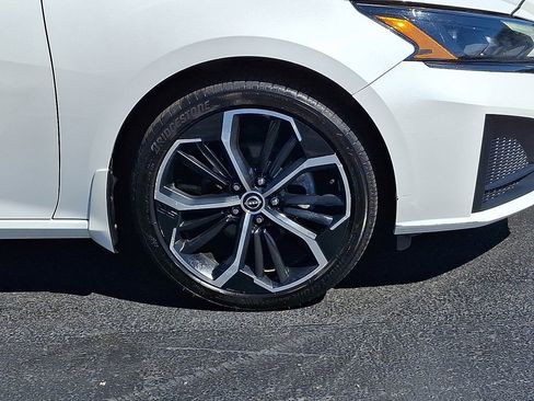 Used 2023 Nissan Altima 2.5 SR AWD/4WD image 11