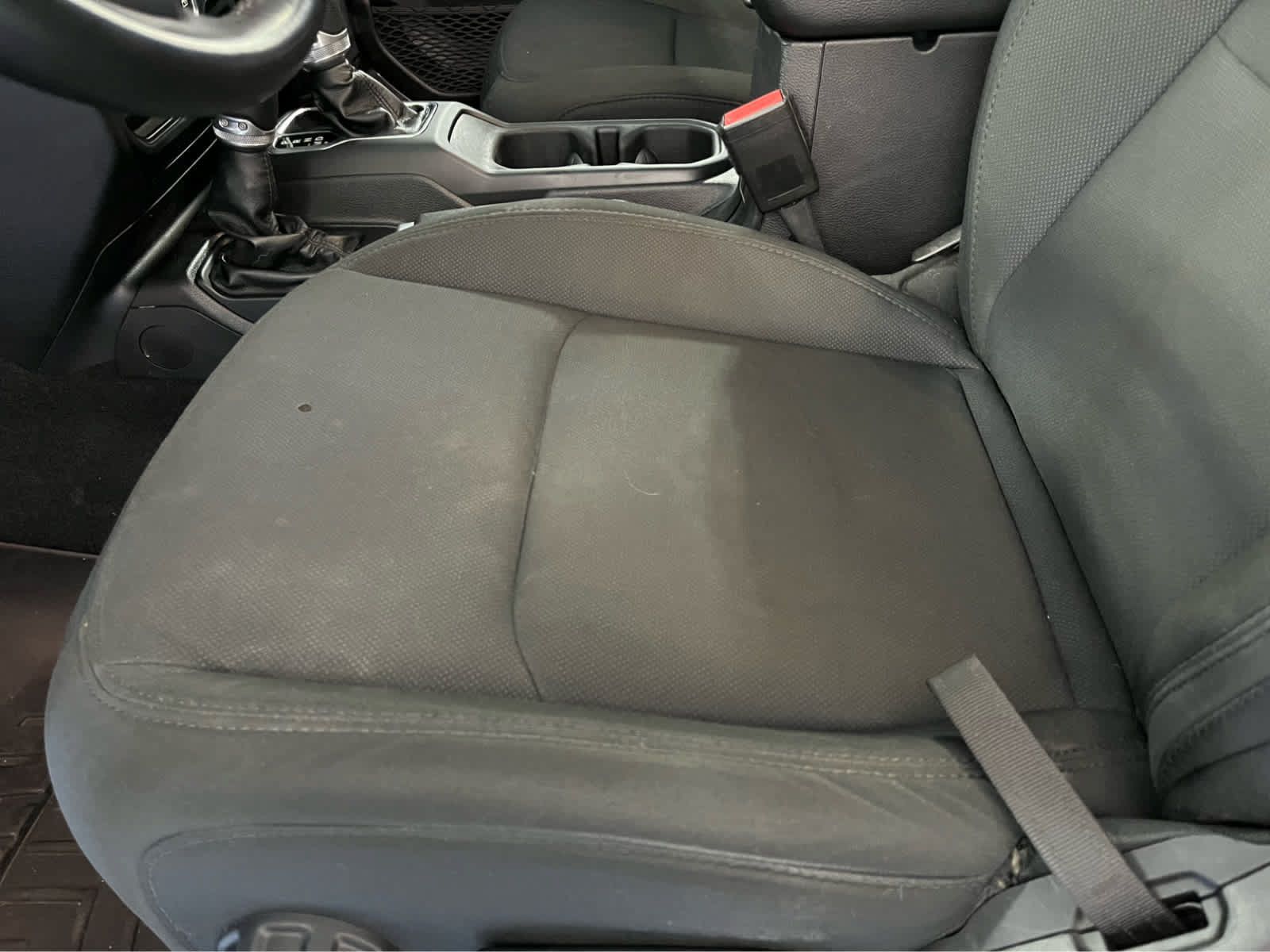 Used 2021 Jeep Wrangler Sport AWD/4WD image 16