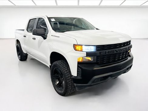 Used 2021 Chevrolet Silverado 1500 W/T w/ WT Convenience Package AWD/4WD image 3