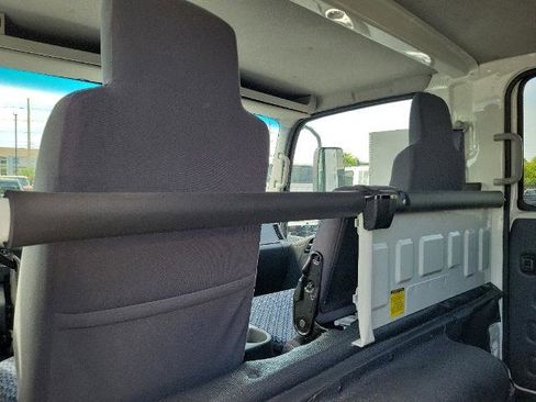 New 2025 Chevrolet Low Cab Forward image 10