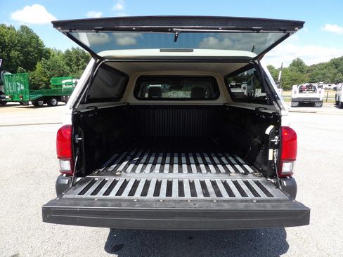 Used 2021 Toyota Tacoma SR RWD image 41