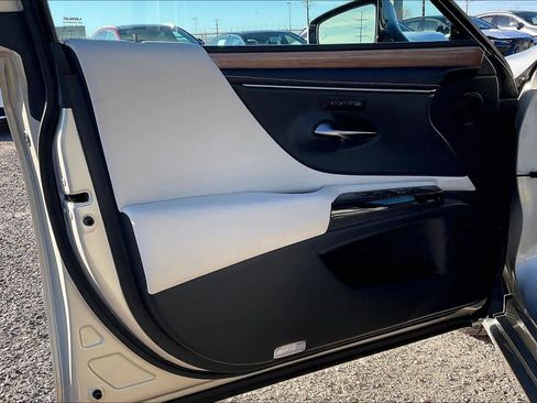 Used 2024 Lexus ES 350 image 21