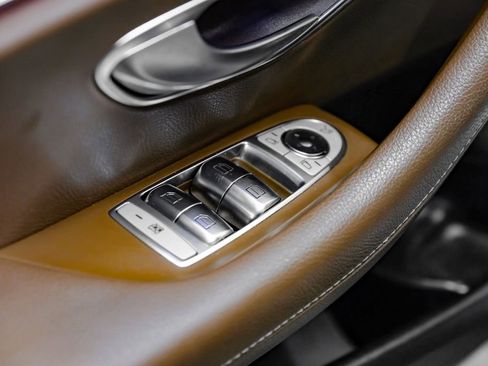 Used 2019 Mercedes-Benz E 450 4MATIC Sedan image 49