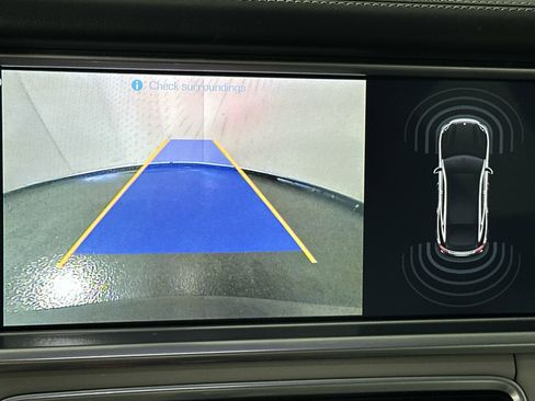 Used 2018 Porsche Panamera 4 image 21