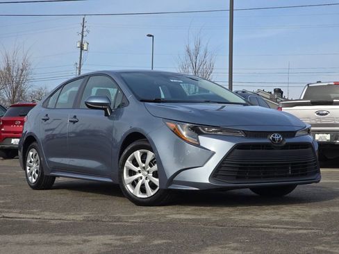 Used 2024 Toyota Corolla LE image 1