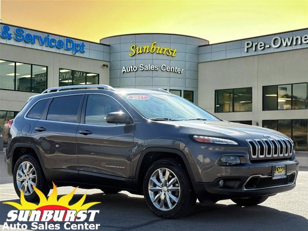 Used 2017 Jeep Cherokee Limited AWD/4WD image 1