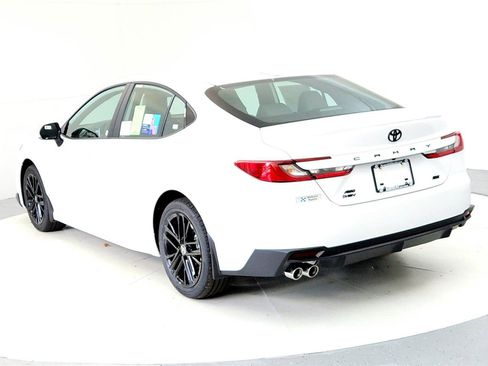 New 2026 Toyota Camry SE image 4