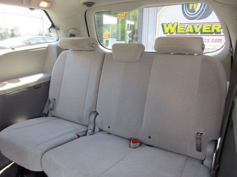 Used 2011 Toyota Sienna LE w/ Towing Pkg FWD image 28