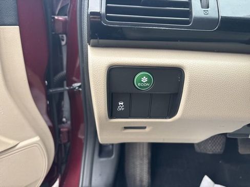 Used 2017 Honda Accord LX image 36