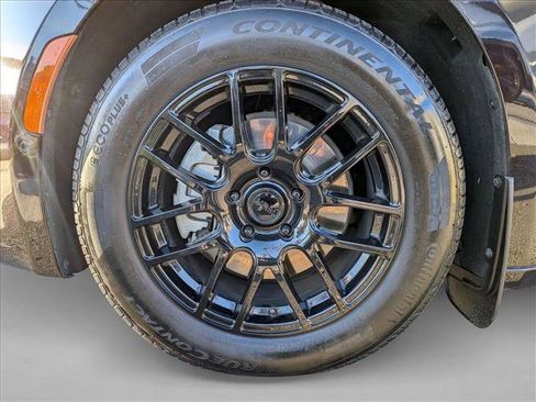 Used 2017 Chrysler Pacifica Platinum image 24