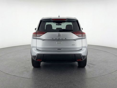 Used 2025 Nissan Rogue SV AWD/4WD image 7