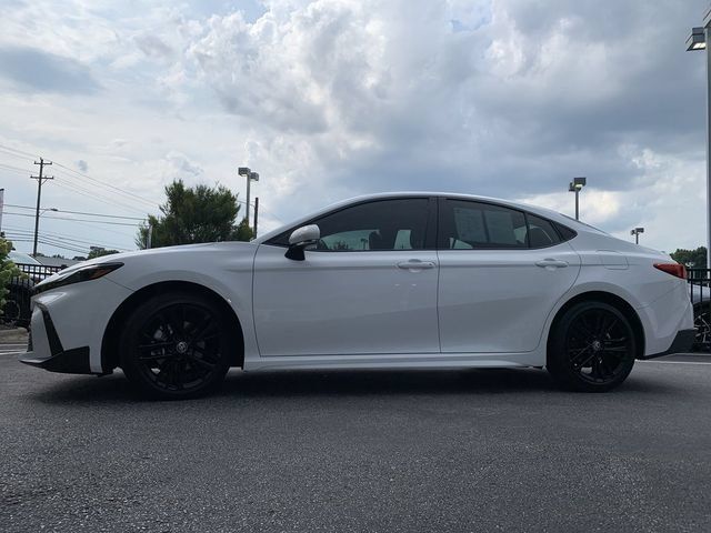 Used 2025 Toyota Camry SE w/ Multimedia Upgrade Package FWD image 5