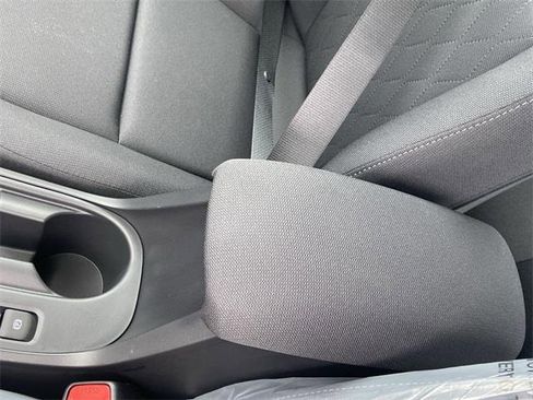 Used 2025 Toyota Corolla LE image 21