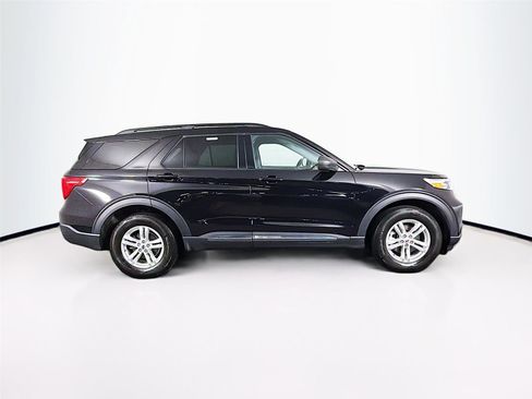 Used 2023 Ford Explorer XLT w/ Equipment Group 202A AWD/4WD image 8