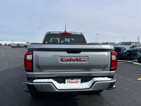 New 2026 GMC Canyon AT4 w/ AT4 Premium Package image 9