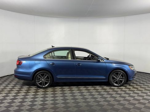 Used 2018 Volkswagen Jetta SEL FWD image 5