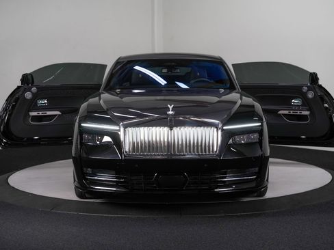 Used 2024 Rolls-Royce Spectre w/ Spectre Launch Package AWD/4WD image 11
