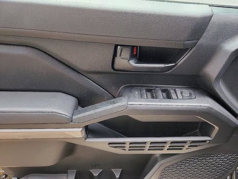 New 2026 Toyota Tacoma SR5 image 8