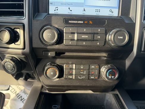 Used 2018 Ford F150 XLT w/ Equipment Group 302A Luxury AWD/4WD image 25