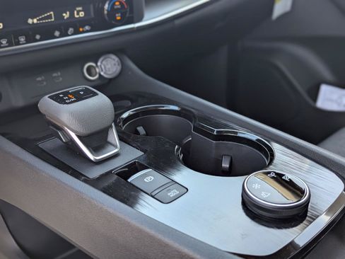 New 2026 Nissan Rogue SV AWD/4WD image 29