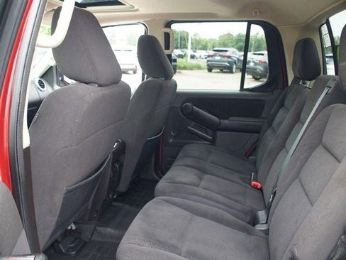 Used 2010 Ford Explorer Sport Trac XLT AWD/4WD image 10