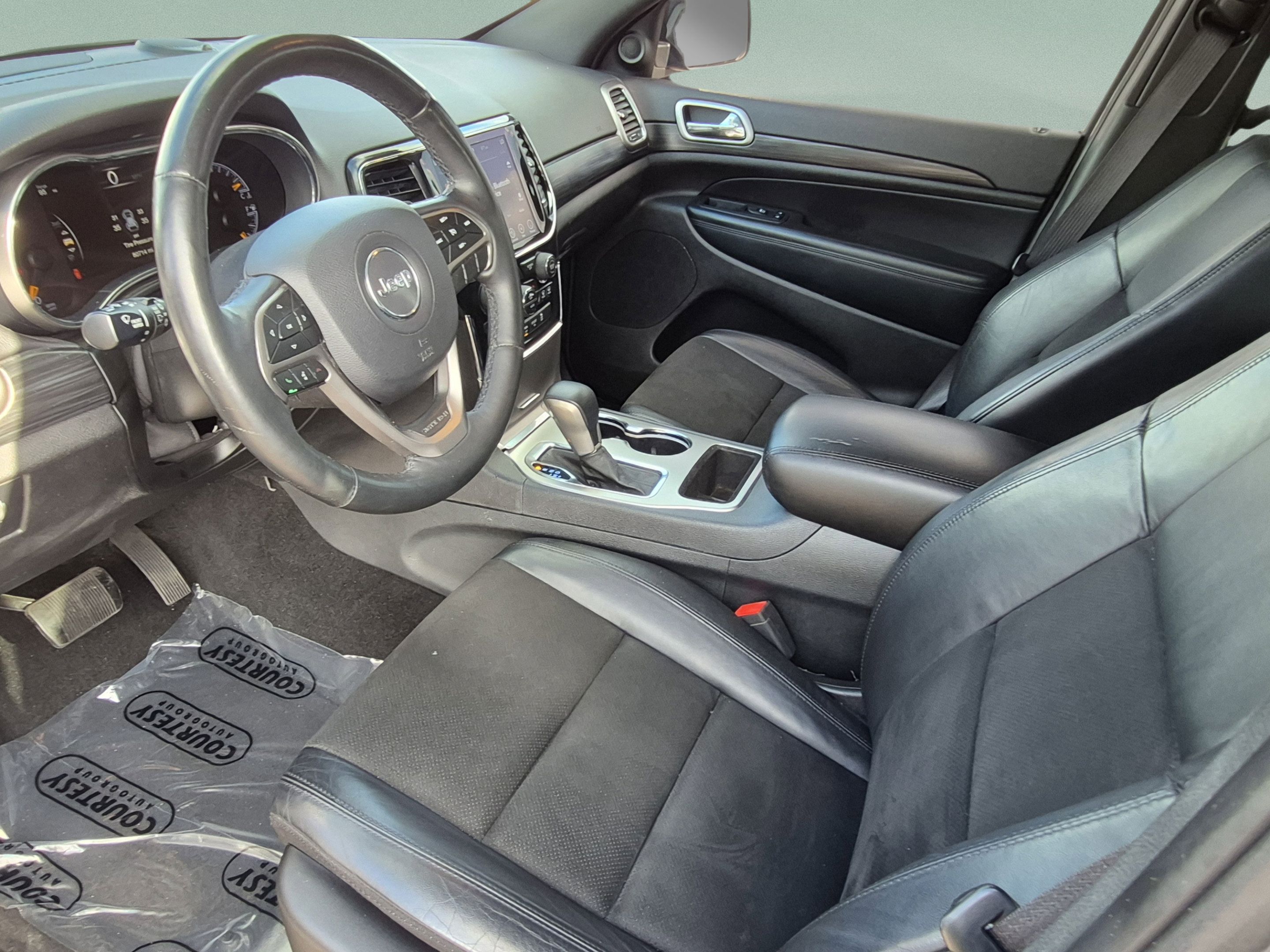 Used 2019 Jeep Grand Cherokee Altitude RWD image 19
