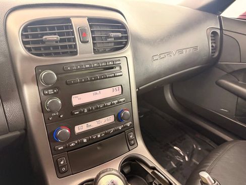 Used 2007 Chevrolet Corvette Convertible w/ Preferred Equipment Group RWD image 34